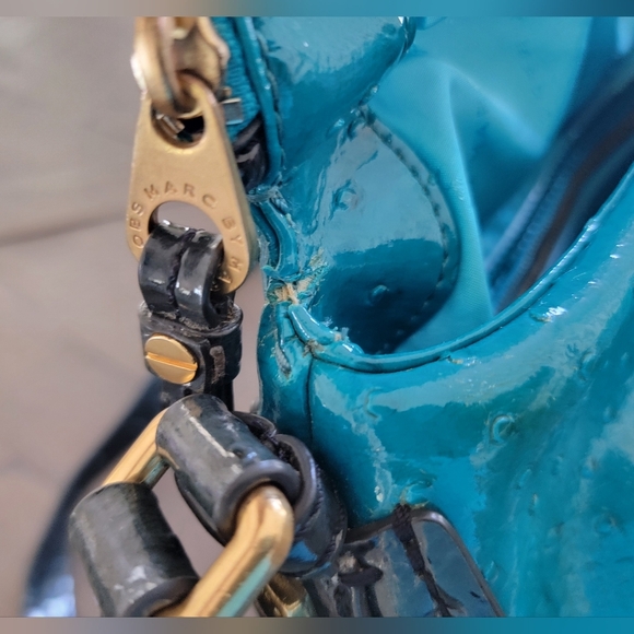 Marc By Marc Jacobs Teal Ostrich Embossed Cresant Shape Bag - Picture 10 of 10